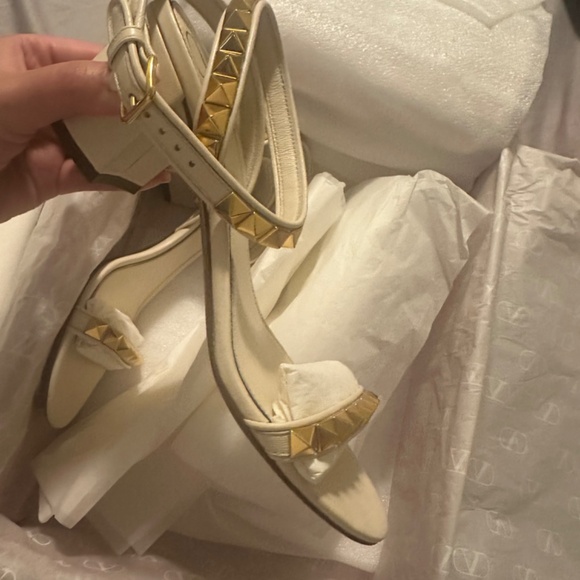 Valentino Sandals size 6 - Picture 2 of 5